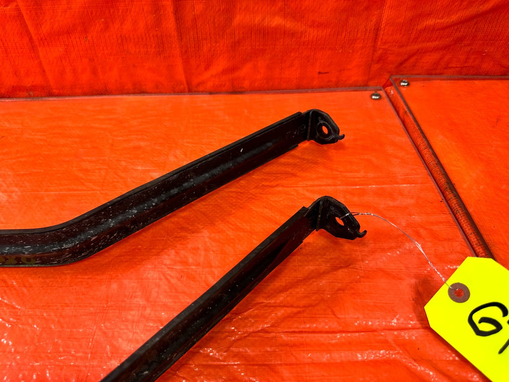05 06 ACURA RSX   GAS GASOLINE FUEL TANK MOUNTING STRAPS BAND SET   OEM #2801