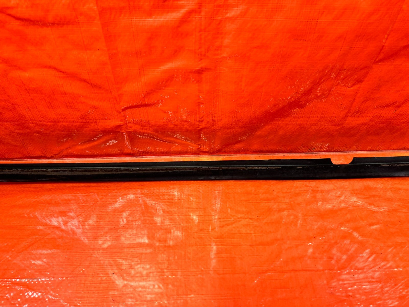 90 97 MAZDA MX 5 MIATA   RIGHT GLASS TRIM BELT WEATHER STRIP   OEM FACTORY #2677