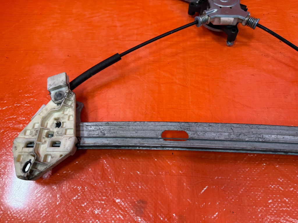 04 08 ACURA TSX   PASSENGER RIGHT FRONT   WINDOW REGULATOR W/ MOTOR   OEM #3224