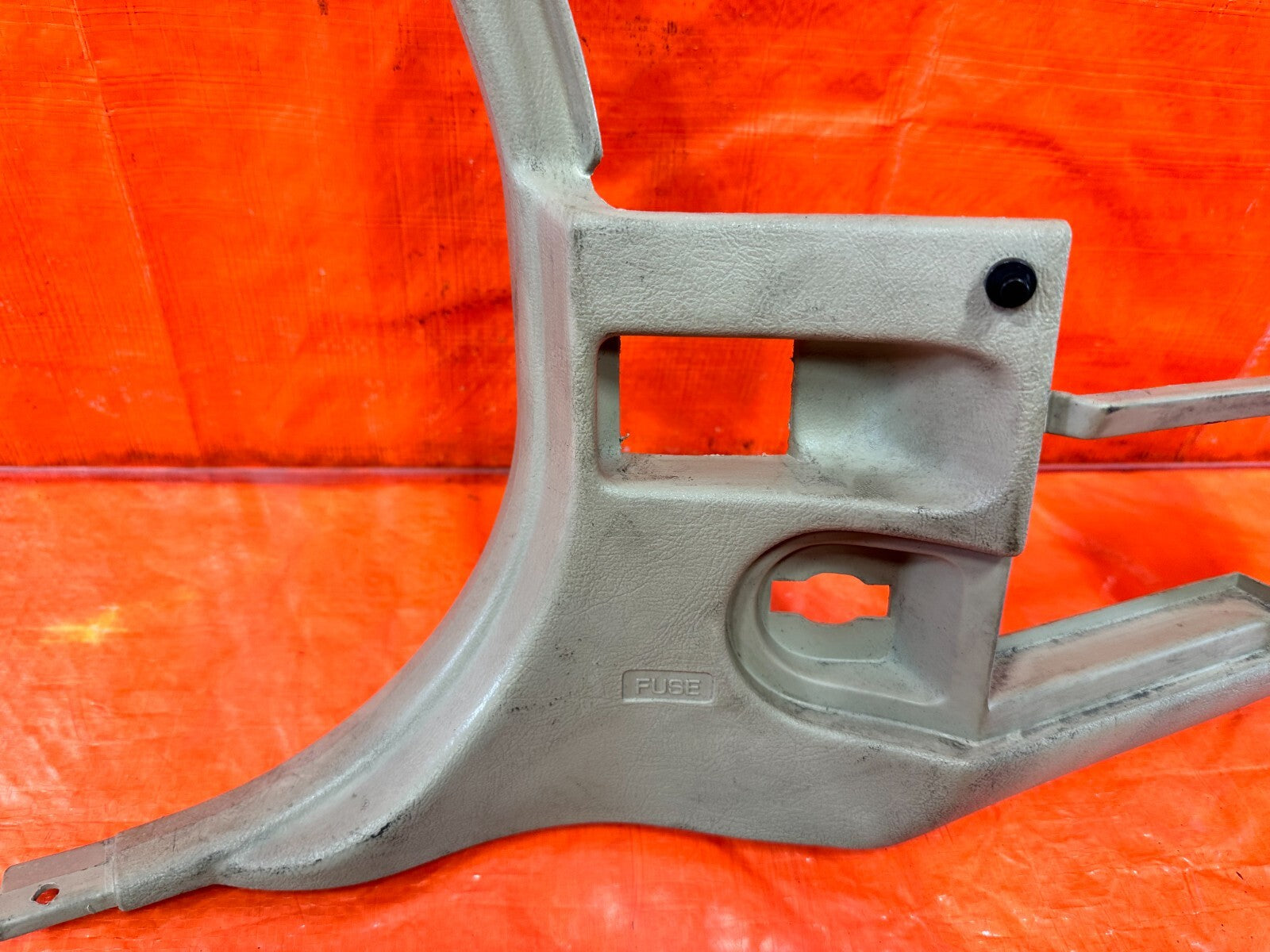 92 96 HONDA PRELUDE   KICK PANEL   DRIVER LEFT SIDE   TAN COLOR   OEM #2736