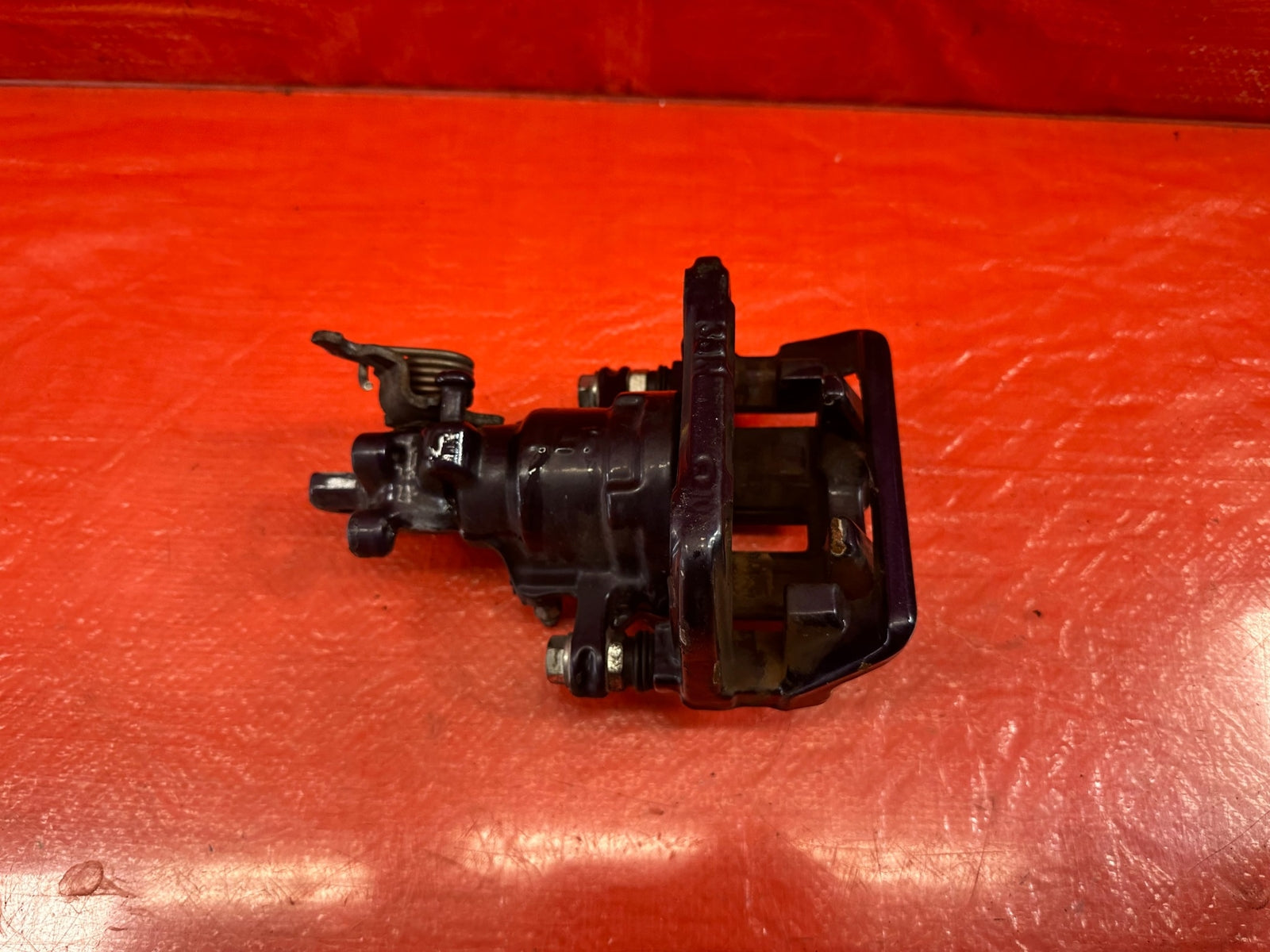 00 09 HONDA S2000   DRIVER LEFT REAR BRAKE CALIPER   OEM FACTORY #19710
