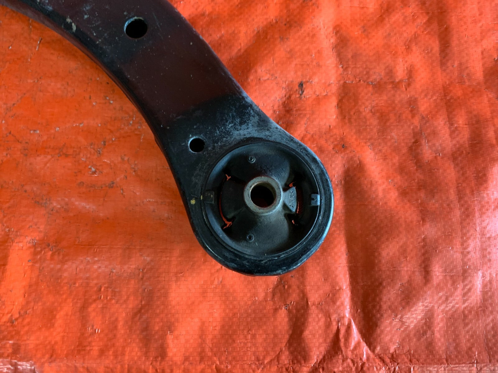 14 16 TOYOTA COROLLA LE   PASSENGER RIGHT FRONT LOWER CONTROL ARM OEM FACTORY OE1