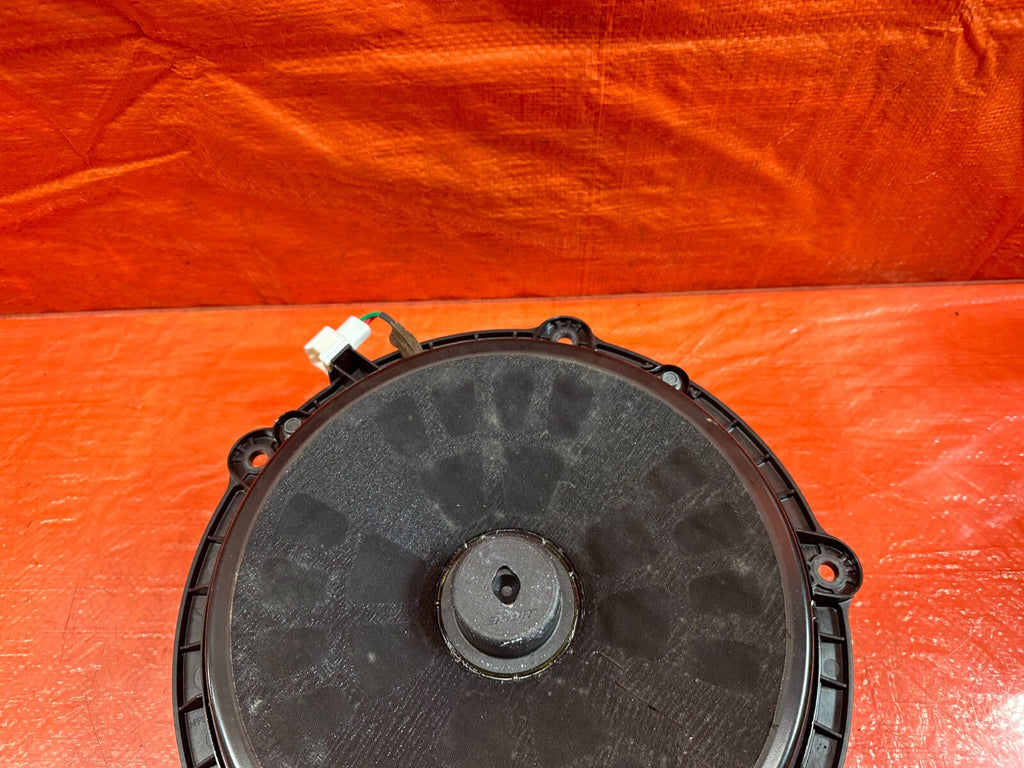 08 15 INFINITI G37 Q60 COUPE  DRIVER LEFT DOOR   BOSE SPEAKER   OEM #2324