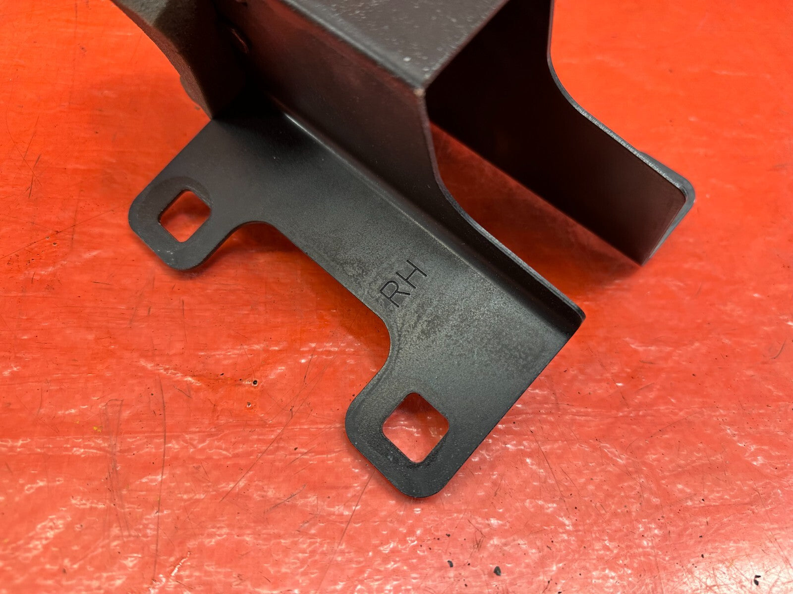 2010 10 INFINITI G37 CONVERTIBLE   RIGHT TOP BRACKET   PART # 97094 JJ50A   #2321