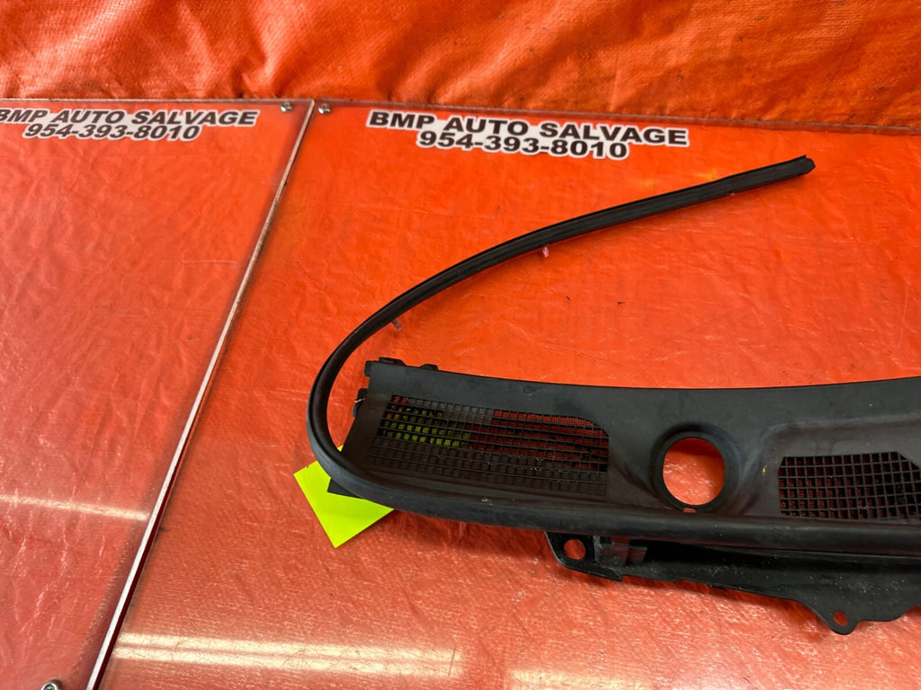 08 15 INFINITI G37 & Q60   2D COUPE   WIPER COWL TRIM   LEFT SIDE   OEM #2458