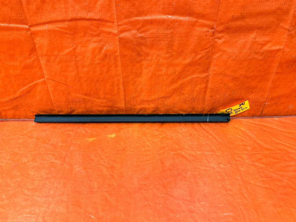 04 08 ACURA TSX   PASSENGER RIGHT REAR   INTERIOR INSIDE GLASS TRIM SEAL OEM 2914