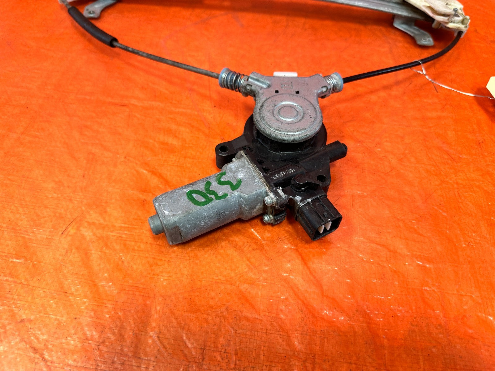 04 08 ACURA TSX LEFT DRIVER FRONT POWER WINDOW REGULATOR W/ MOTOR OEM #3305