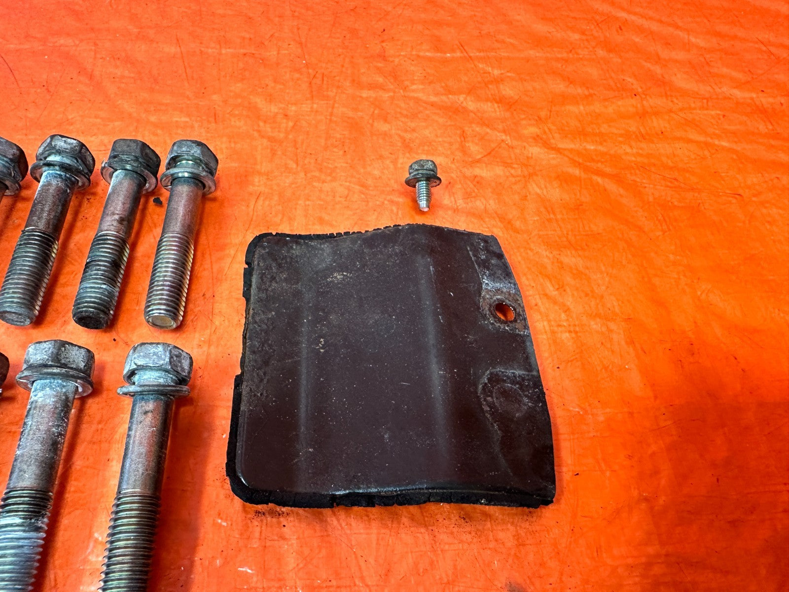 08 15 INFINITI G37 Q60 6 SPEED MANUAL TRANSMISSION BELL HOUSING BOLTS OEM #3292