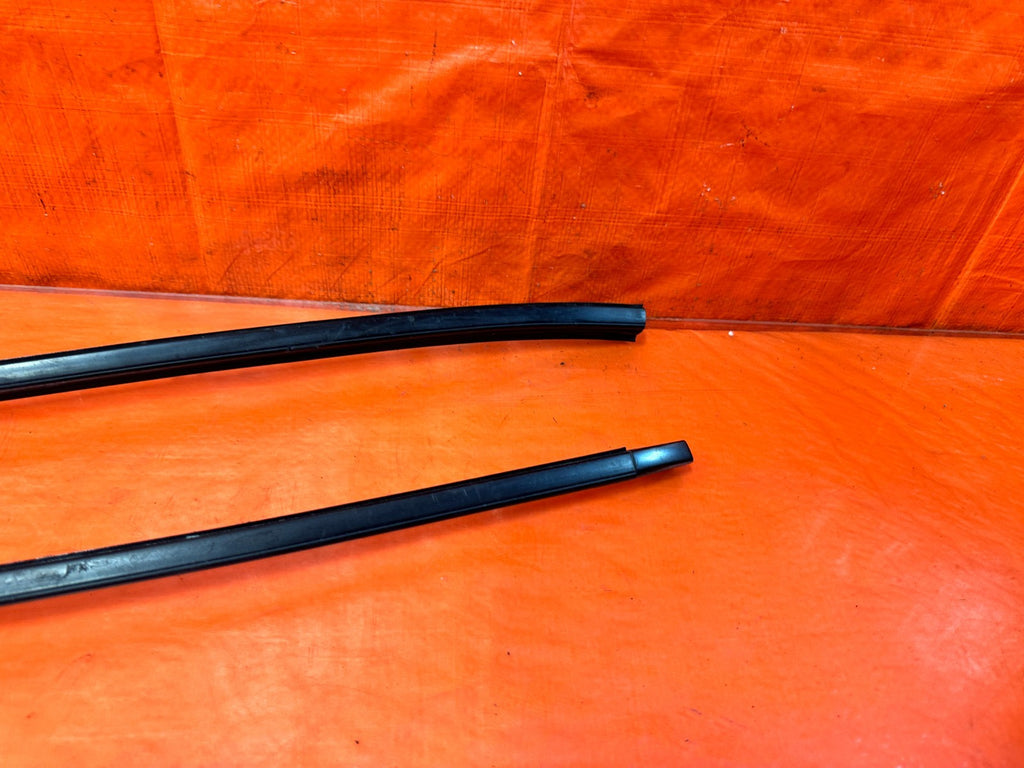 14 24 INFINITI Q50   LEFT & RIGHT   ROOF TRIM ROOF DRIP MOLDING TRIM   OEM #31616