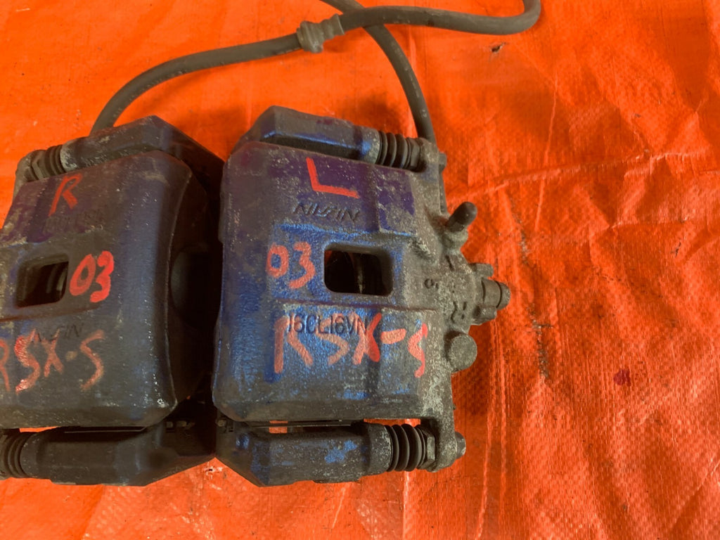 02 06 ACURA RSX TYPE S   FRONT BRAKE CALIPER SET CALIPERS LEFT AND RIGHT   OEM *1