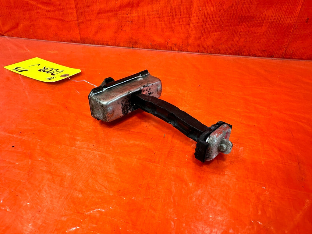 04 08 ACURA TSX   PASSENGER RIGHT FRONT DOOR CHECKER HINGE ARM STOPPER   OEM 2756