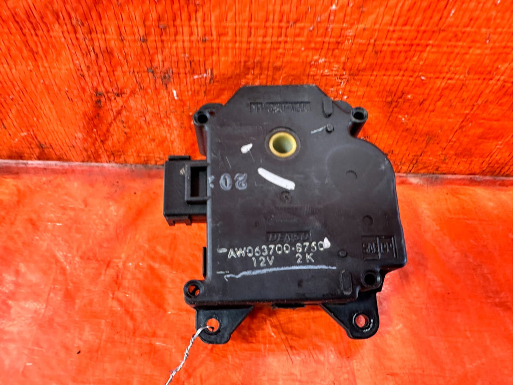 06 11 HONDA CIVIC   AC MOTOR   PART # AW063700 8750   OEM FACTORY #3002
