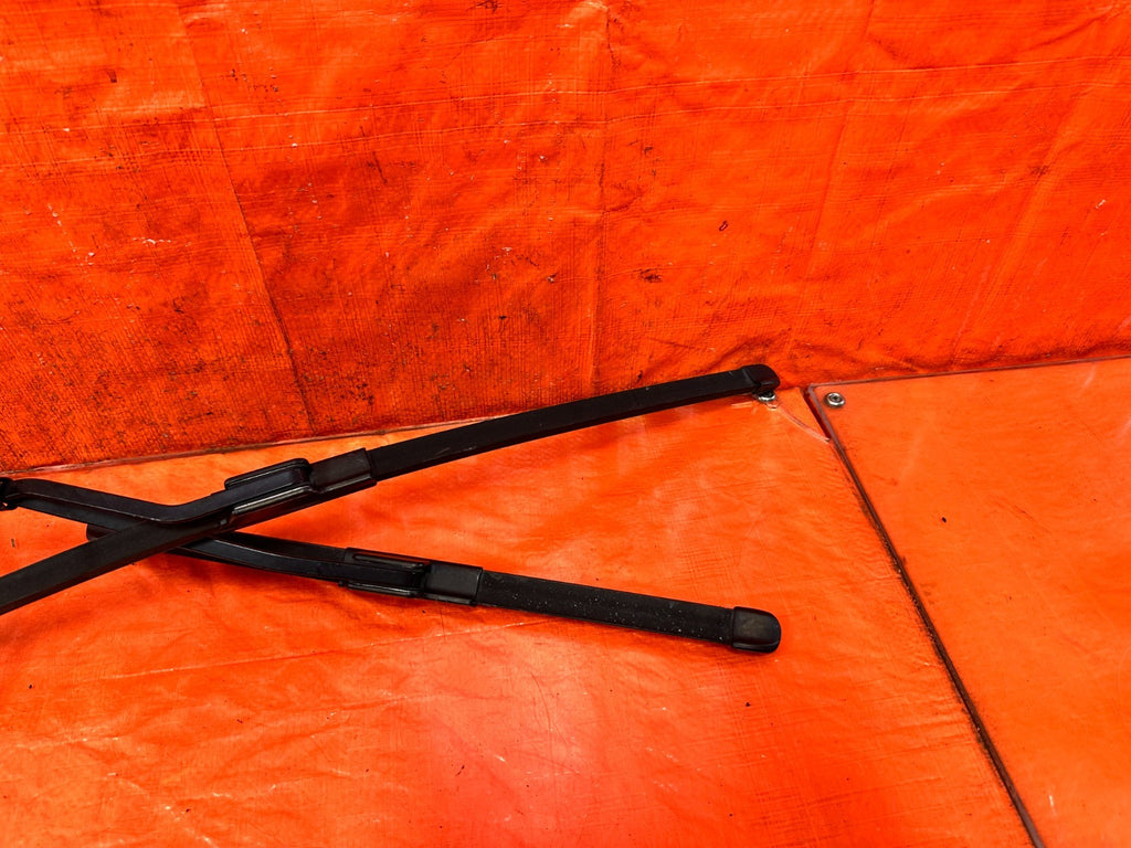 18 22 HONDA ACCORD 1.5L   LEFT & RIGHT WINDSHIELD WIPER ARMS   OEM #3244