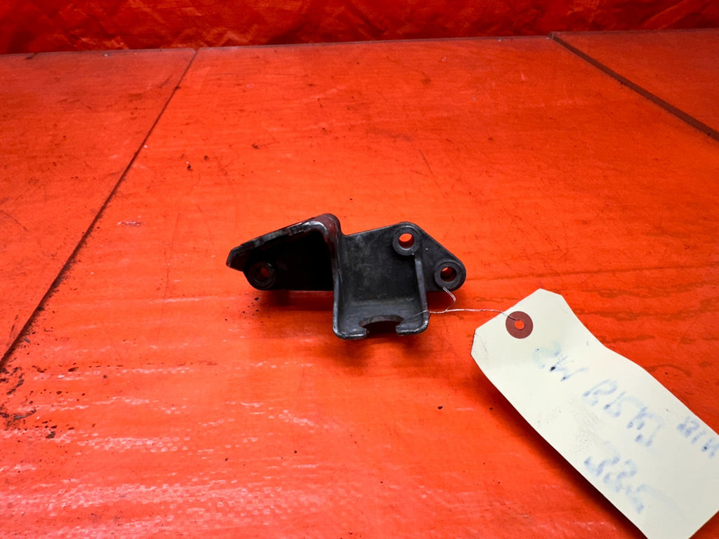 92 96 HONDA PRELUDE MT SHIFTER CABLE TRANS BRACKET OEM #3325