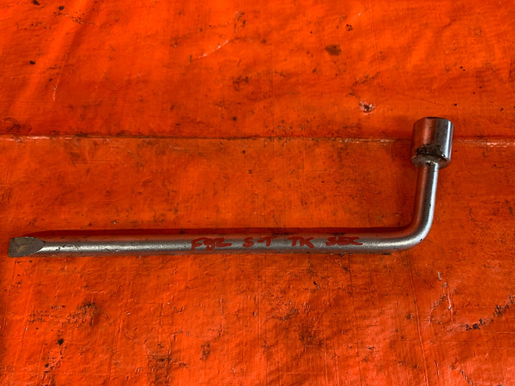 06 11 HONDA CIVIC SI COUPE & SEDAN SPARE TIRE LUG NUT REMOVAL TOOL TIRE IRON OEM2