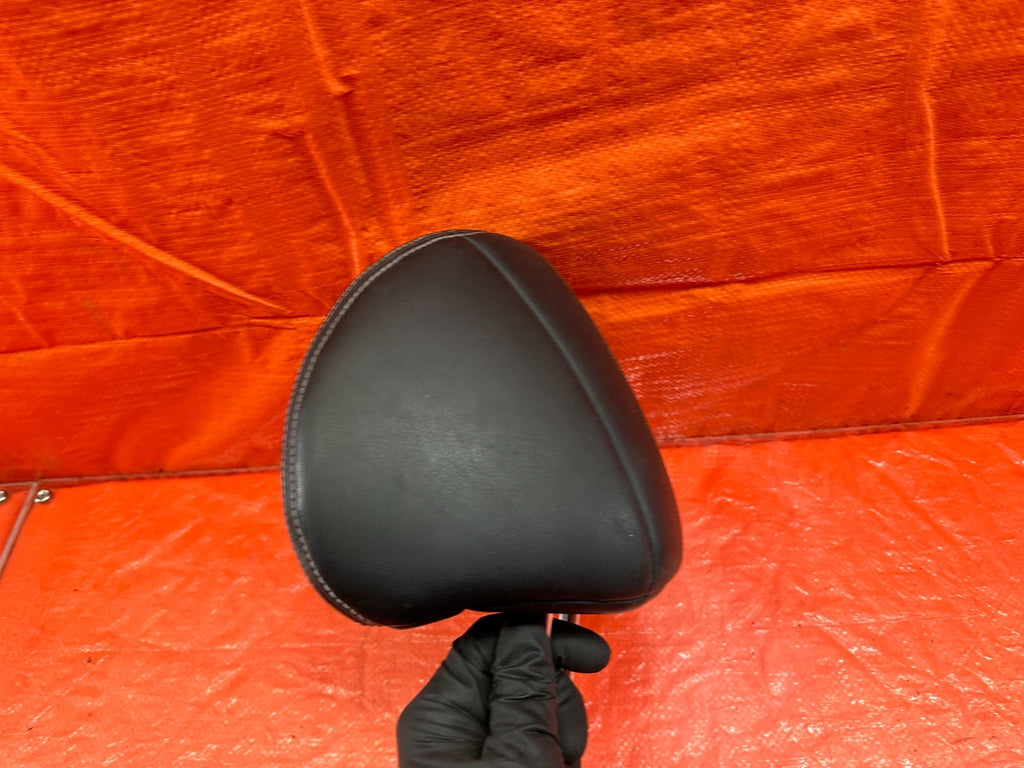 08 15 INFINITI G37 & Q60 2D COUPE   LEFT OR RIGHT FRONT SEAT HEAD REST OEM 207 17