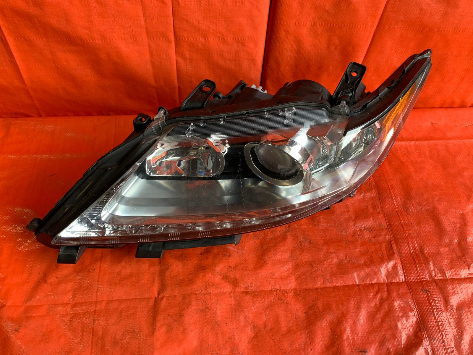 OEM 2013 2014 2015 LEXUS ES350 DRIVER LEFT HEADLIGHT HEADLAMP   SMALL CHIP LENS7