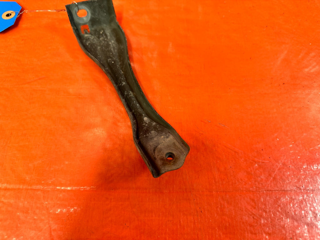 97 01 HONDA CR V CRV   DRIVER LEFT FENDER BRACKET FENDER STAY BRACKET OEM 3011