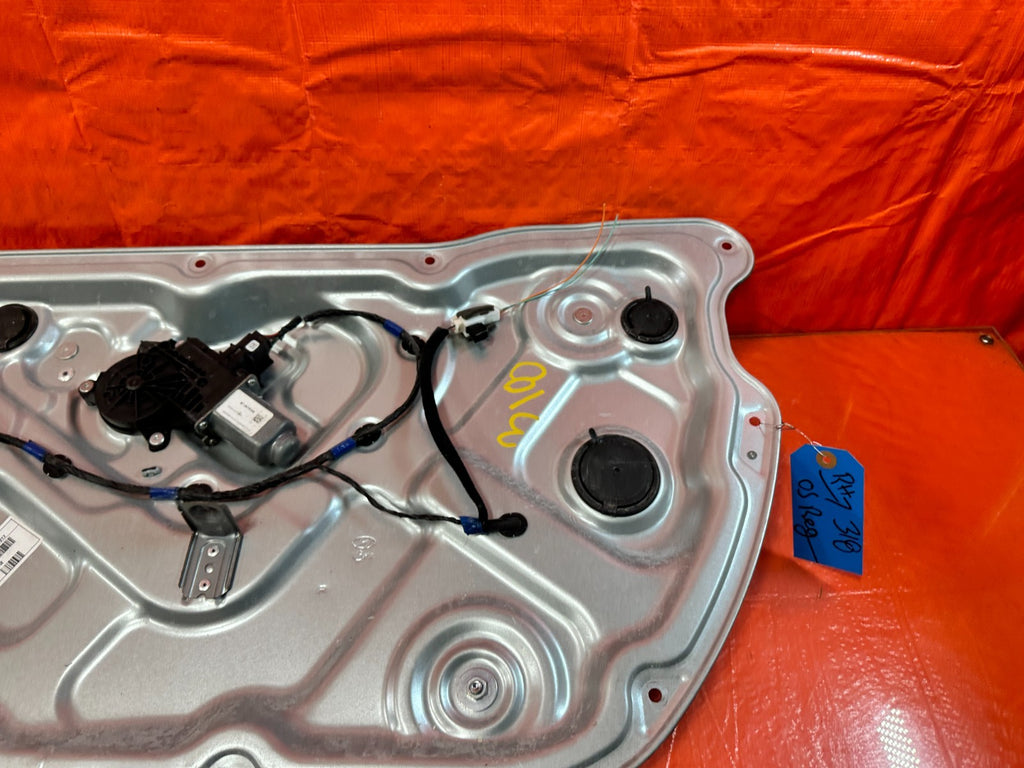 10 16 HYUNDAI GENESIS COUPE   PASSENGER RIGHT WINDOW REGULATOR W/ MOTOR OEM #3183