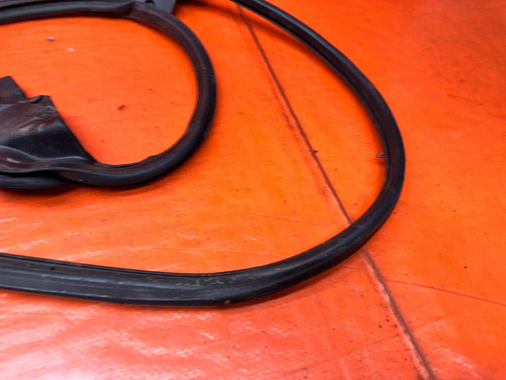 94-01 ACURA INTEGRA 4D 1.8L LEFT REAR LR DRIVER DOOR WEATHER STRIP SEAL OEM #3416