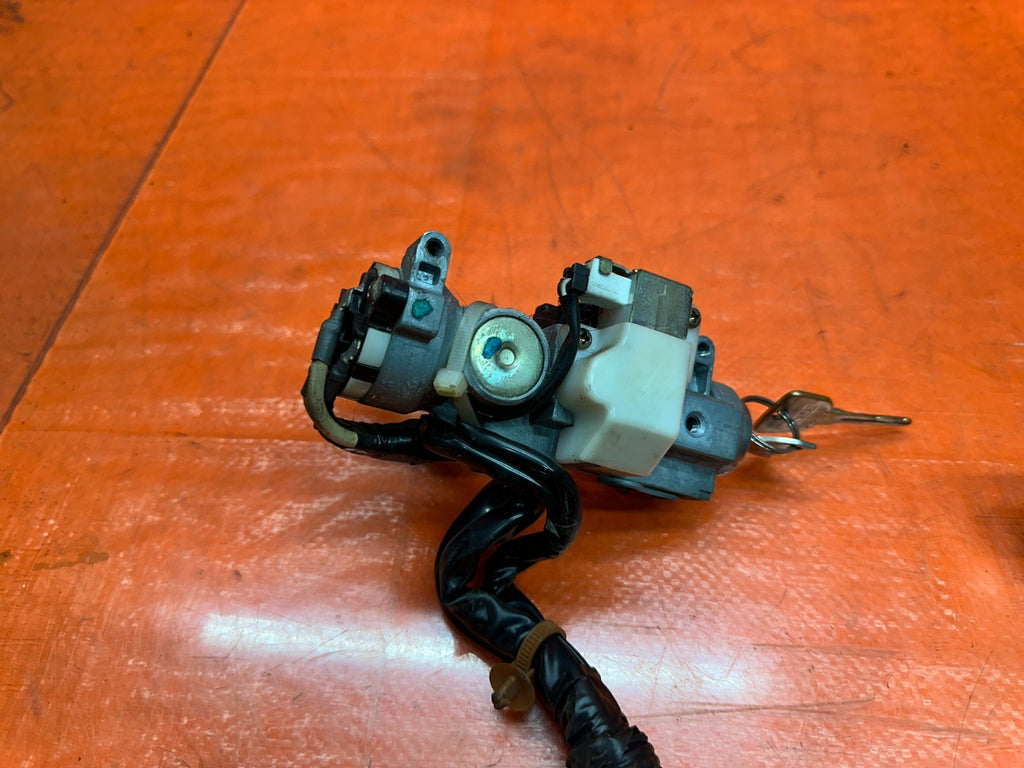 92 95 HONDA CIVIC EX 1.6L   5 SPEED MANUAL IGNITION SWITCH W/ KEY   OEM #3337