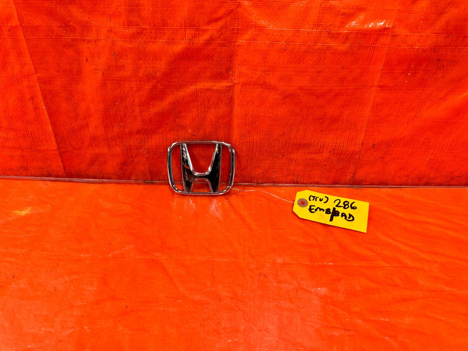 06 11 HONDA CIVIC 2D COUPE   TRUNK BADGE EMBLEM INSIGNIA ORNAMENT   OEM #2861