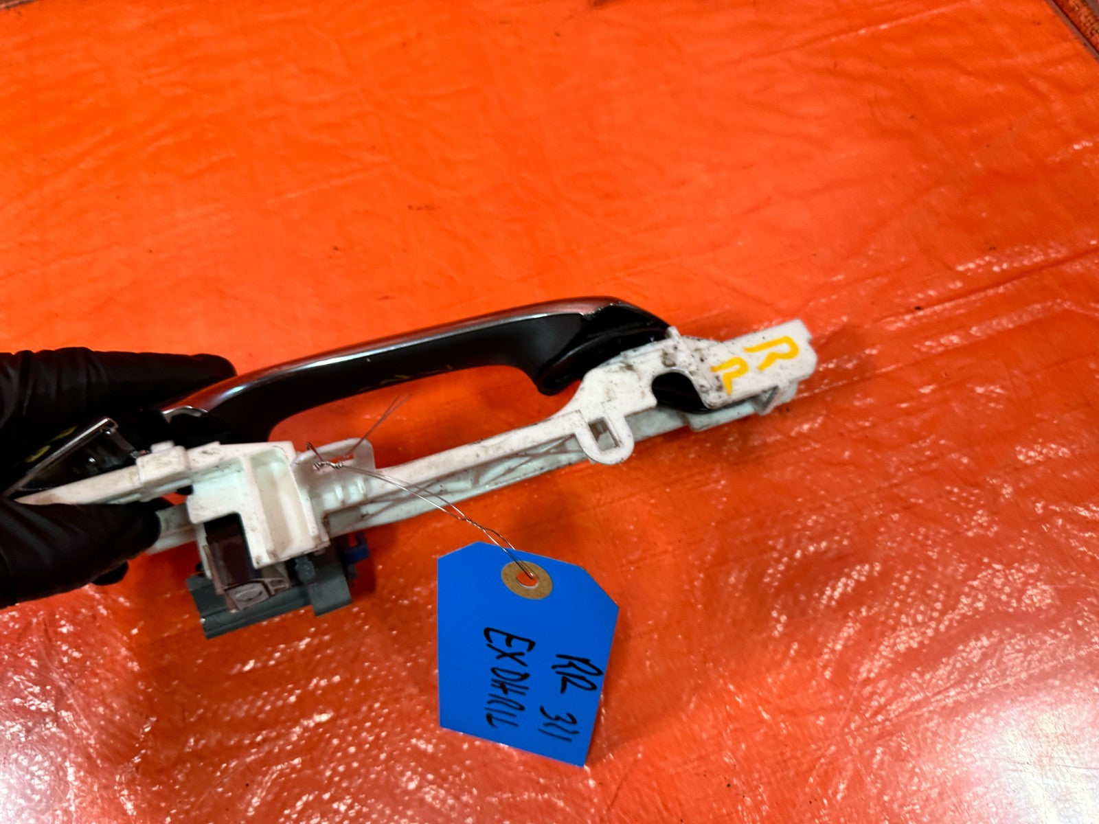 09 14 ACURA TSX PASSENGER RIGHT REAR   EXTERIOR DOOR HANDLE   OEM FACTORY #3215