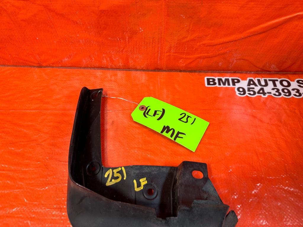 08 12 HONDA ACCORD SEDAN   DRIVER LEFT FRONT MUD FLAP SPLASH GUARD   OEM #2516
