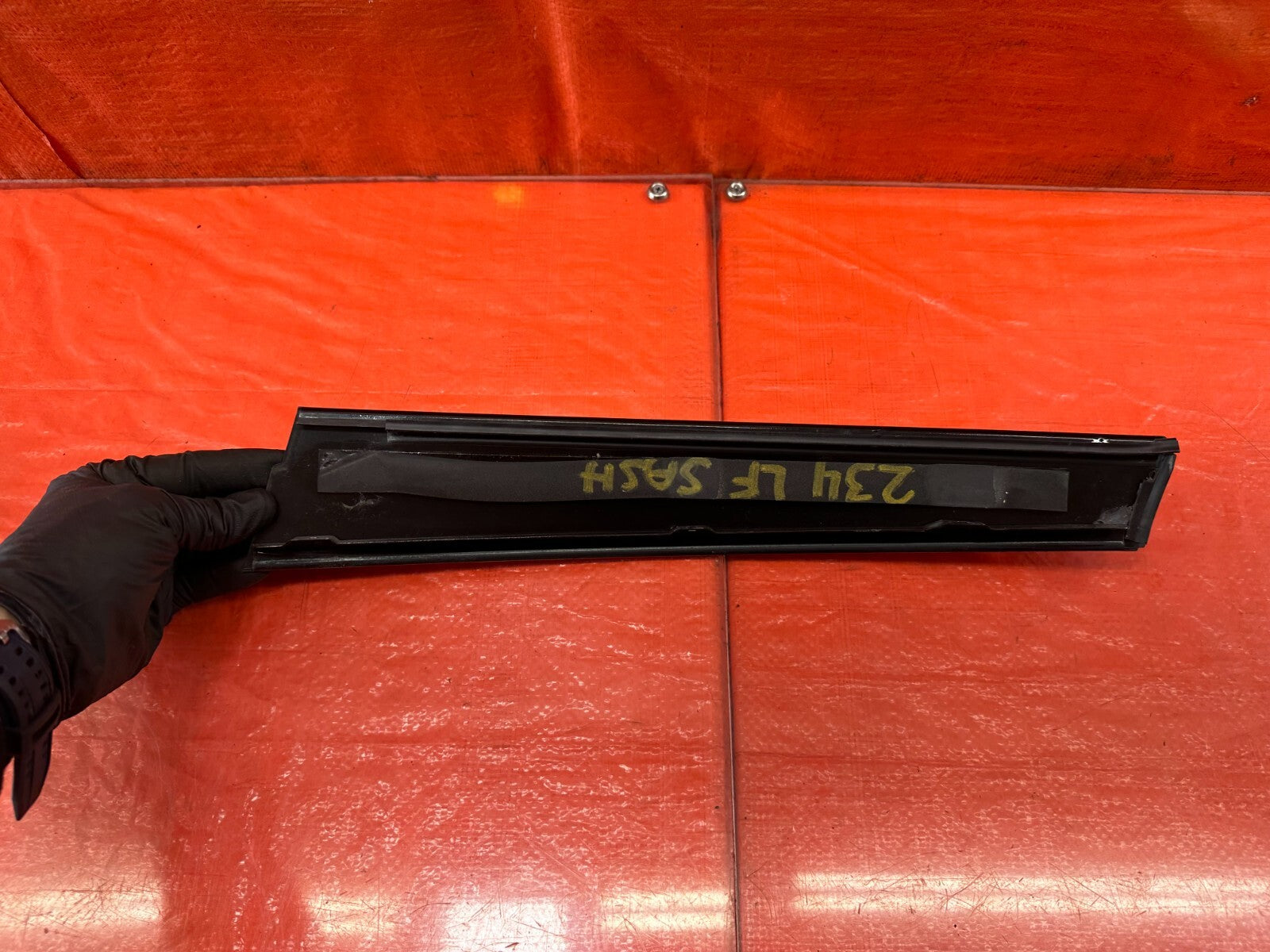 04 08 ACURA TL DRIVER LEFT FRONT   DOOR SASH PLASTIC TRIM   OEM FACTORY #2344