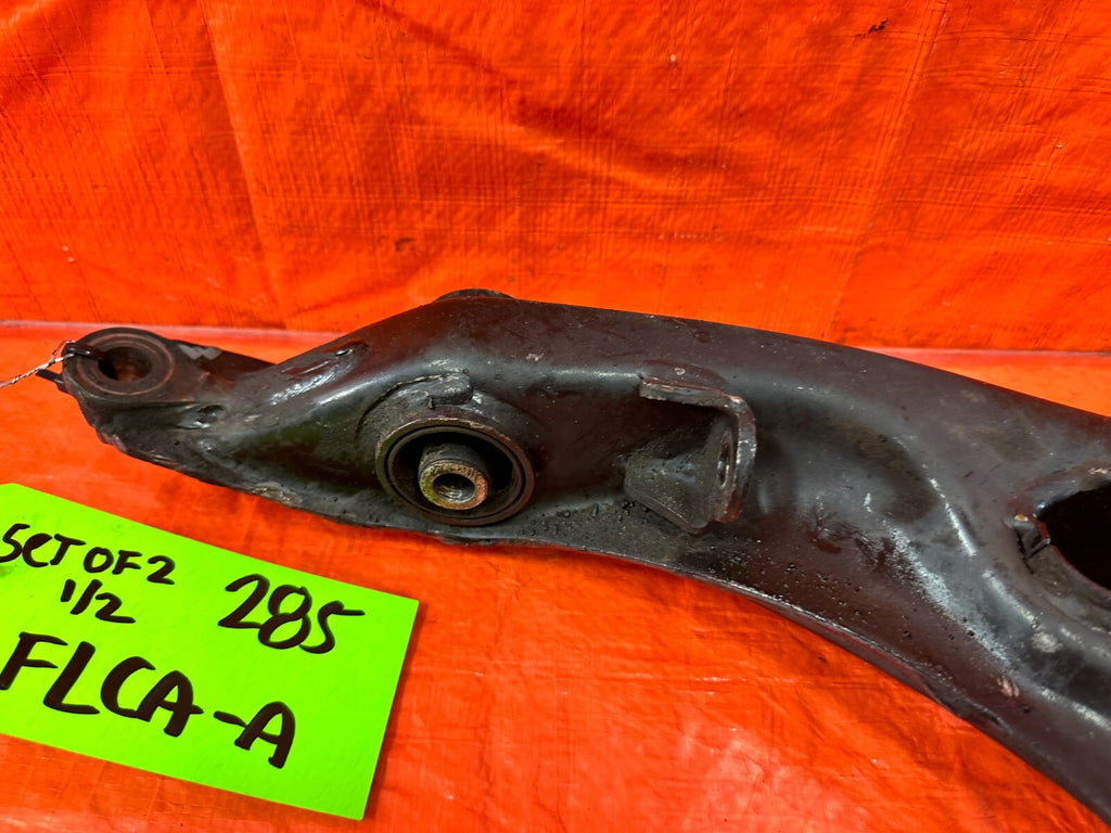 99 00 HONDA CIVIC SI EM1   LEFT AND RIGHT FRONT LOWER CONTROL ARMS   OEM #2858