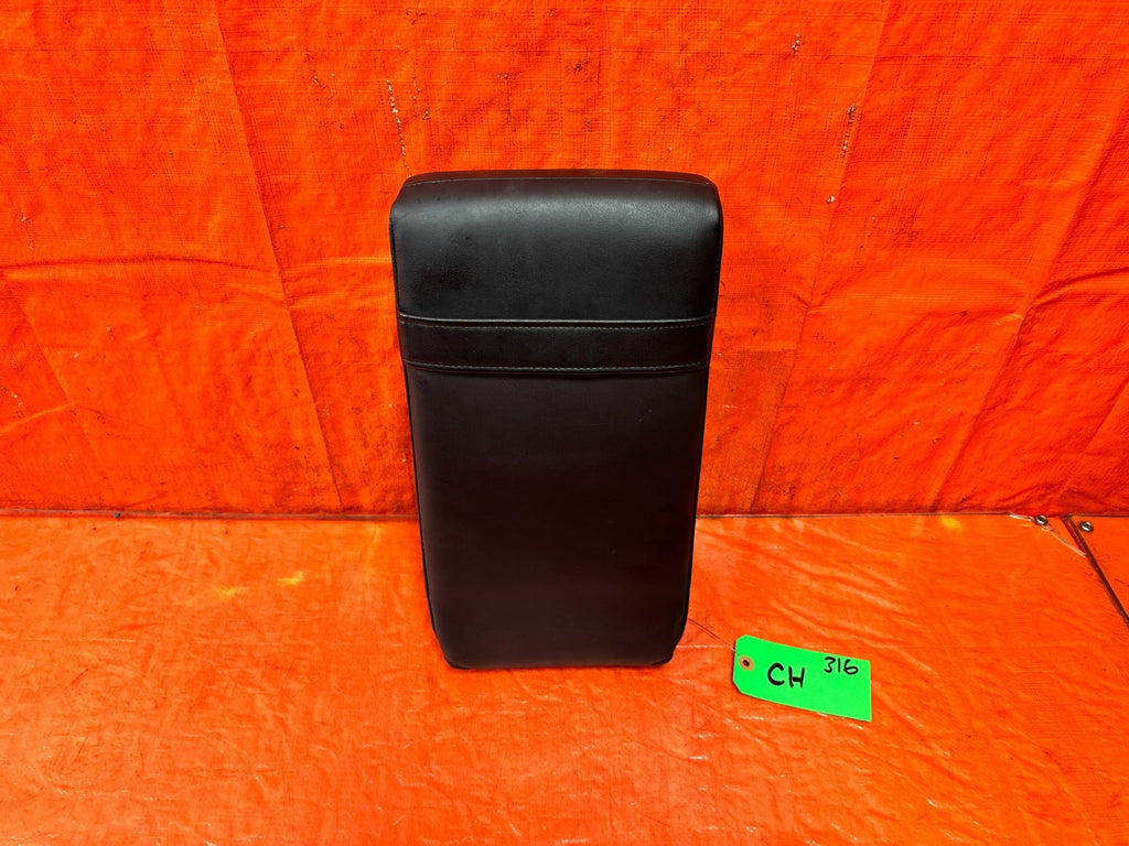 14 23 INFINITI Q50   REAR SEAT CENTER PIECE CUP HOLDER   OEM 3160