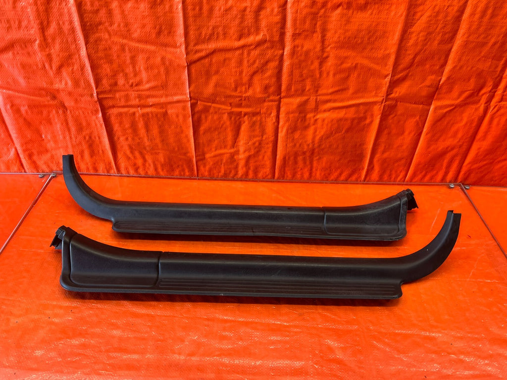 93 97 HONDA DEL SOL   FLOOR PILLAR SCUFF PLATE SET LEFT & RIGHT   OEM #1467