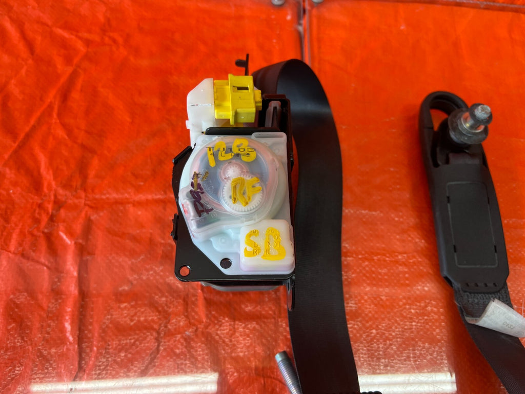 02 06 ACURA RSX   SEAT SAFETY BELT   PASSENGER RIGHT SIDE   BLACK COLOR OEM #1268