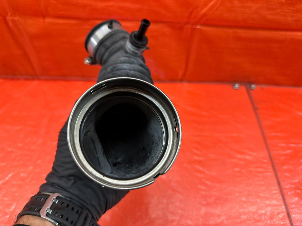 16 19 INFINITI Q50 17 18 Q60 3.0L  INTAKE ARM AIR HOSE TUBE   RIGHT   OEM #1857