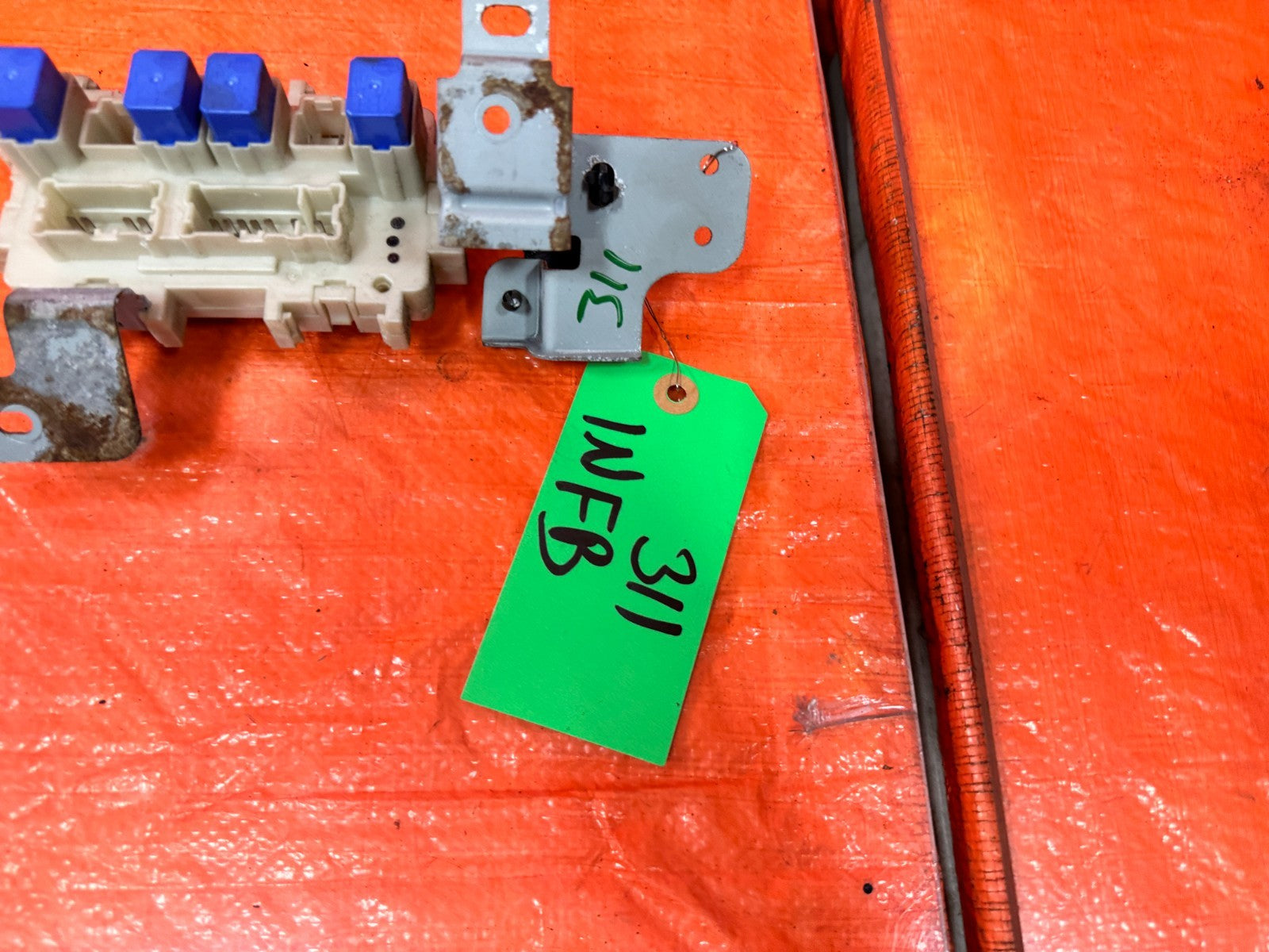 08 12 INFINITI G37 COUPE   INTERIOR CABIN UNDER DASH FUSE BOX PANEL   OEM #3111