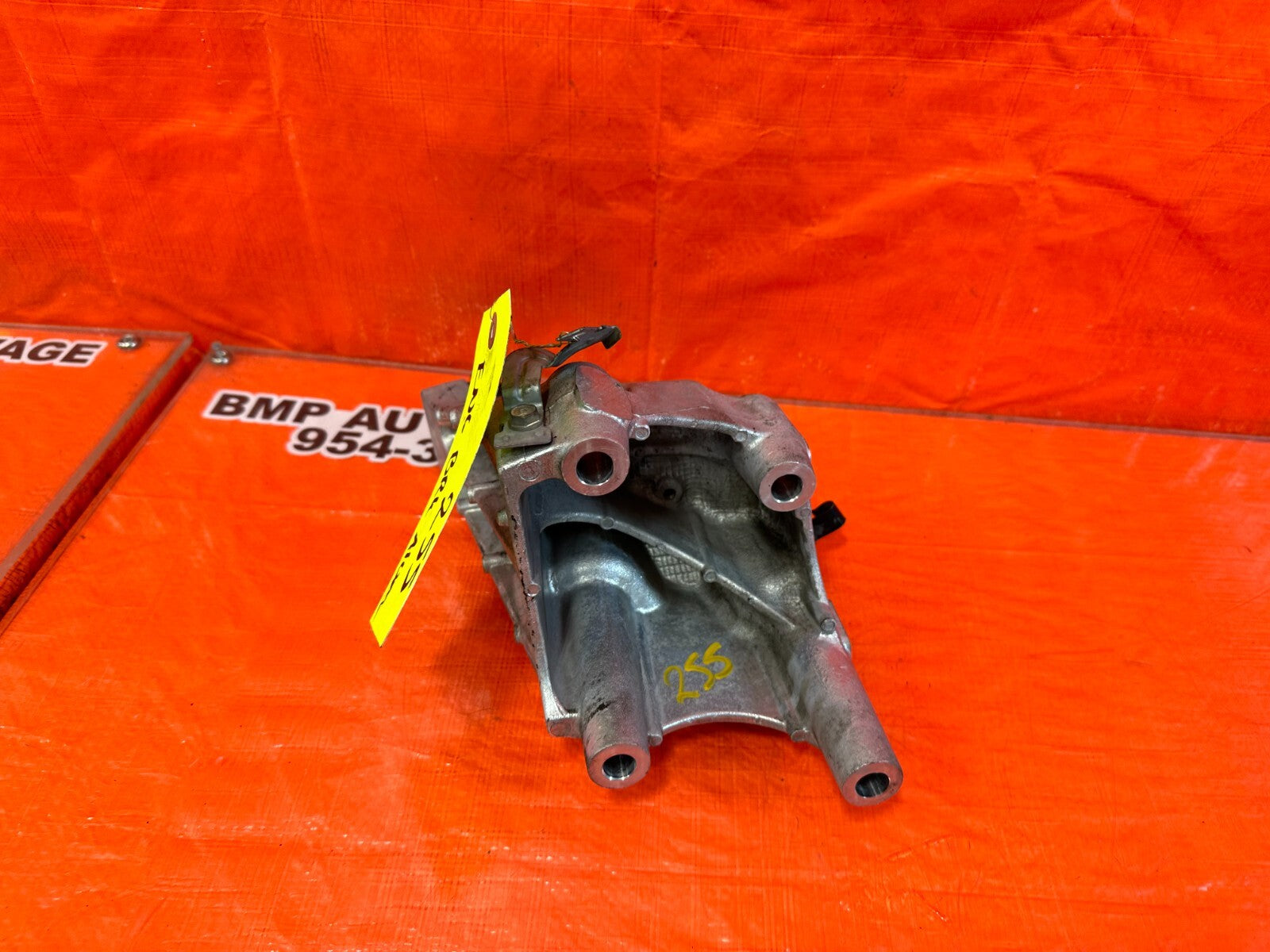04 08 ACURA TSX   K24A2   REAR ALUMINUM ENGINE MOUNTING BRACKET OEM FACTORY #2557