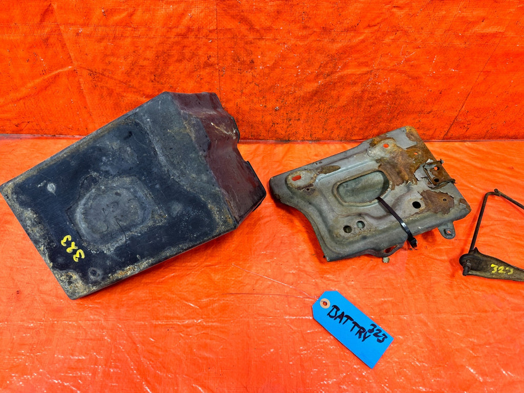 92 01 HONDA PRELUDE   BATTERY TRAY W/ MOUNTING BRACKET   OEM #3235