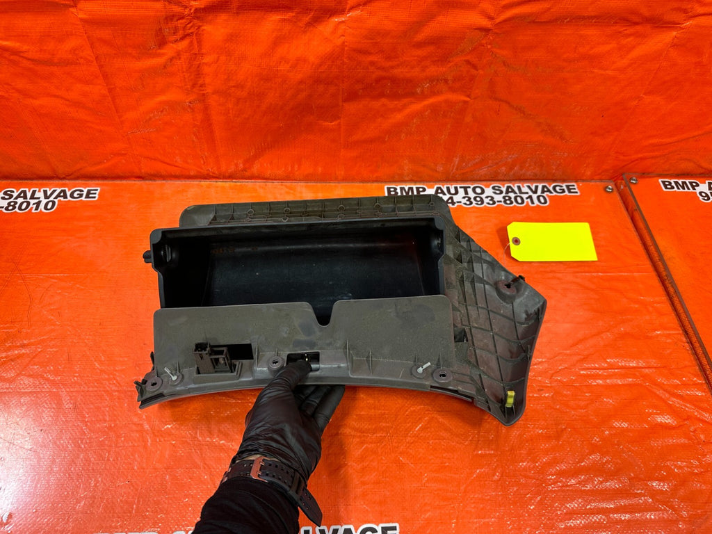 00 05 TOYOTA CELICA   GLOVE BOX   LIGHT GRAY COLOR   OEM FACTORY OE #2509