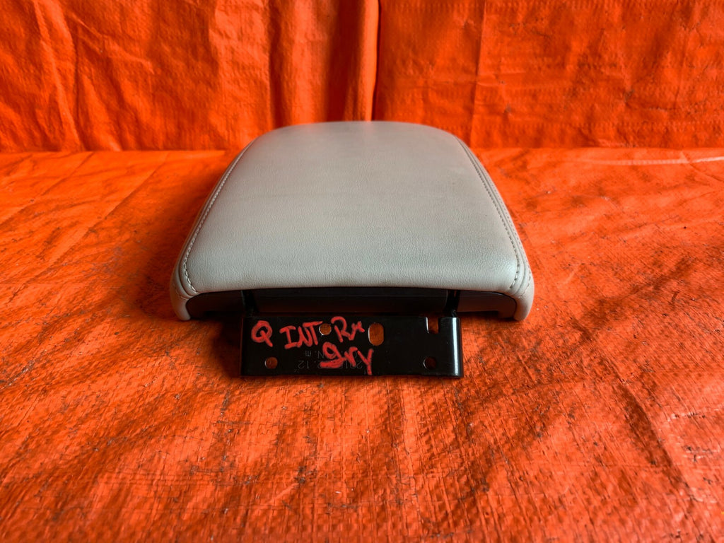 OEM 2016   2018 INFINITI Q50   CENTER CONSOLE ARM REST GRAY COLOR7