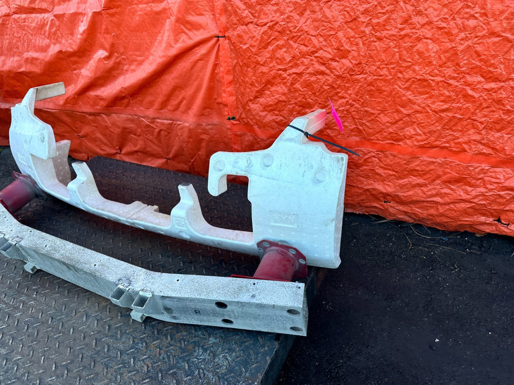 09 15 INFINITI G37 CONVERTIBLE   REAR CRASH BAR BEAM & ENERGY ABSORBER4