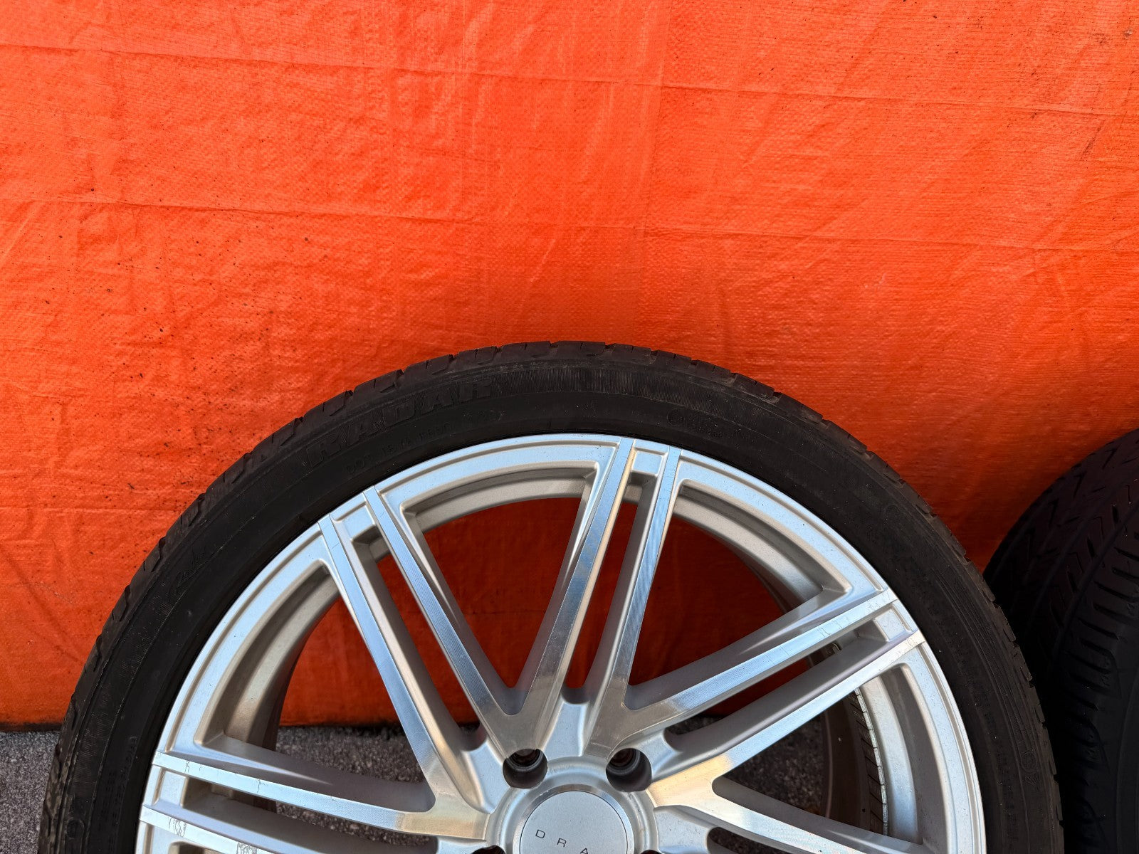 DRAG DR70 19 INCH WHEEL AND TIRE PACKAGE WHEELS   19x8 +32   19x9.5 +40  3