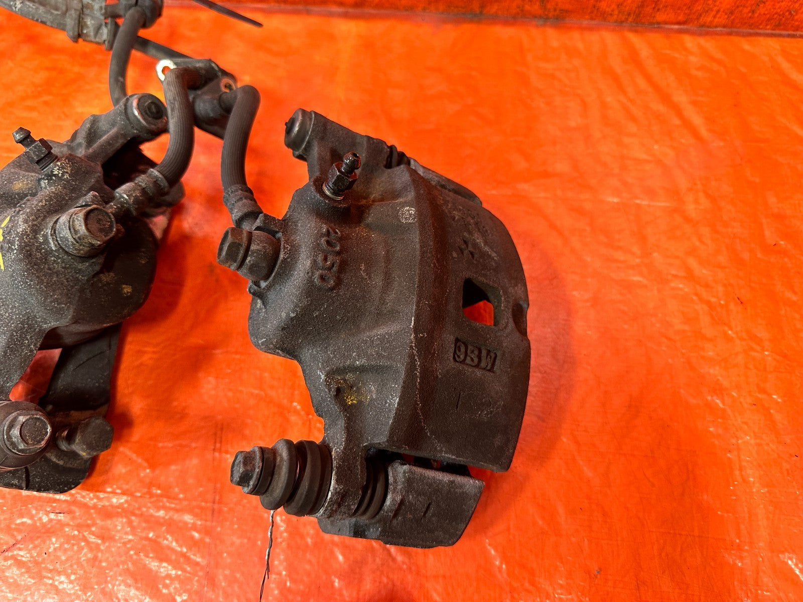90 91 HONDA CIVIC HATCHBACK   LEFT AND RIGHT FRONT BRACKE CALIPERS   OEM #3255