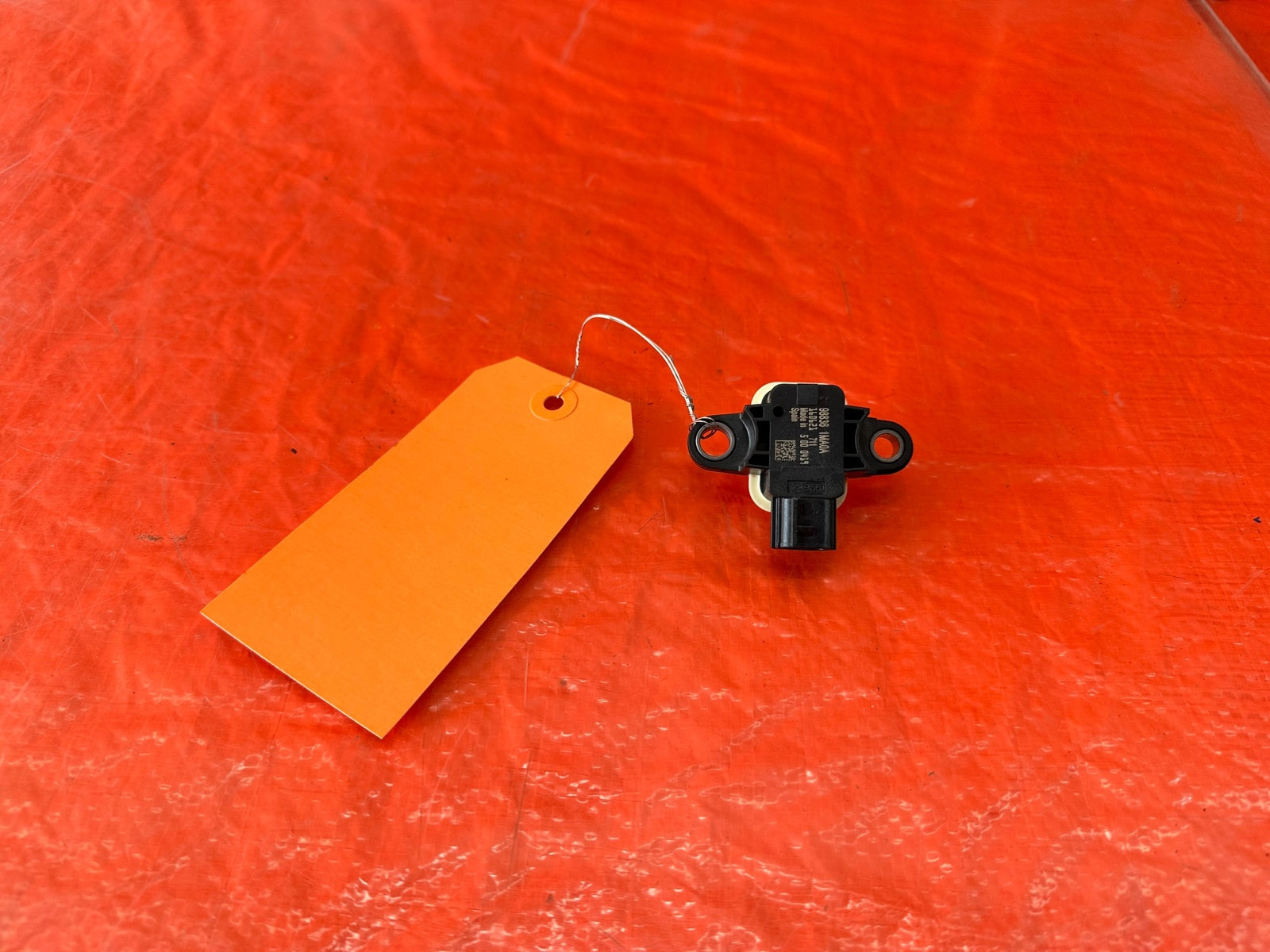 2017 17 INFINITI Q50 RED SPORT 400   SENSOR   PART # 98836 1MA0A OEM #2220