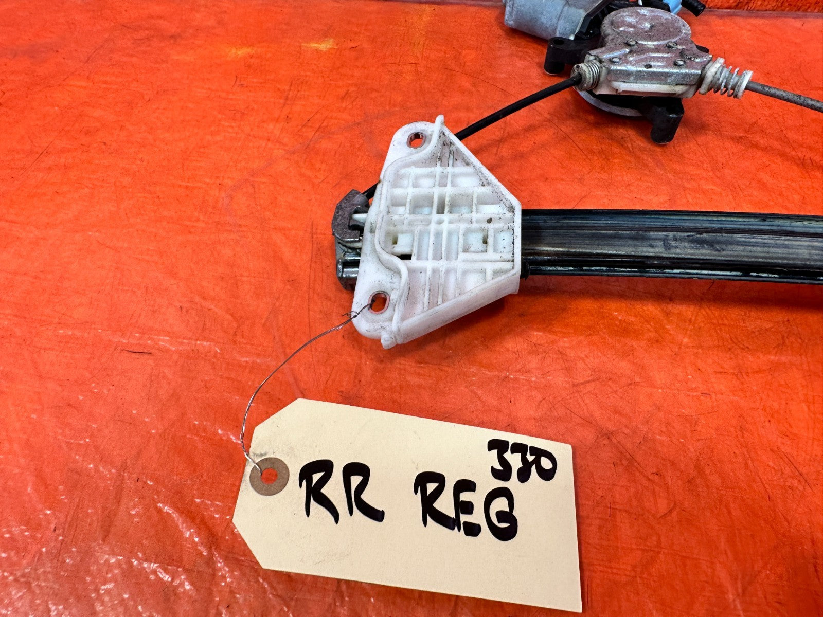 04 08 ACURA TSX RIGHT PASS REAR POWER WINDOW REGULATOR W/ MOTOR OEM #3305