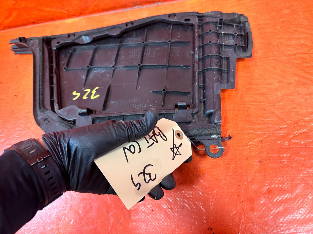 08 15 INFINITI G37 Q60 COUPE CONV ENGINE BAY BATTERY COMPARTMENT COVER #32911