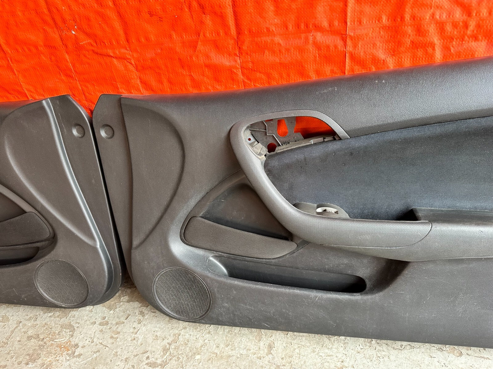 02 06 ACURA RSX   LEFT AND RIGHT BLACK DOOR PANELS W/ SUEDE INSERT   OEM FACTORY4