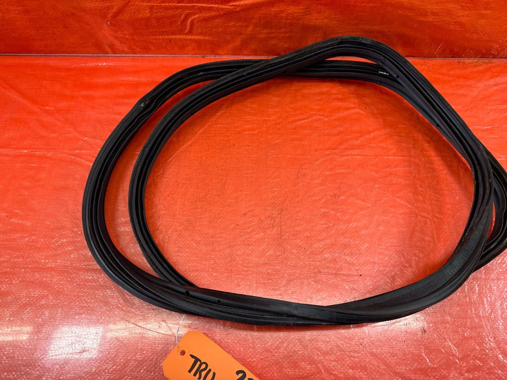 00 09 HONDA S2000   REAR TRUNK WEATHER STRIP GASKET SEAL   OEM FACTORY #2244