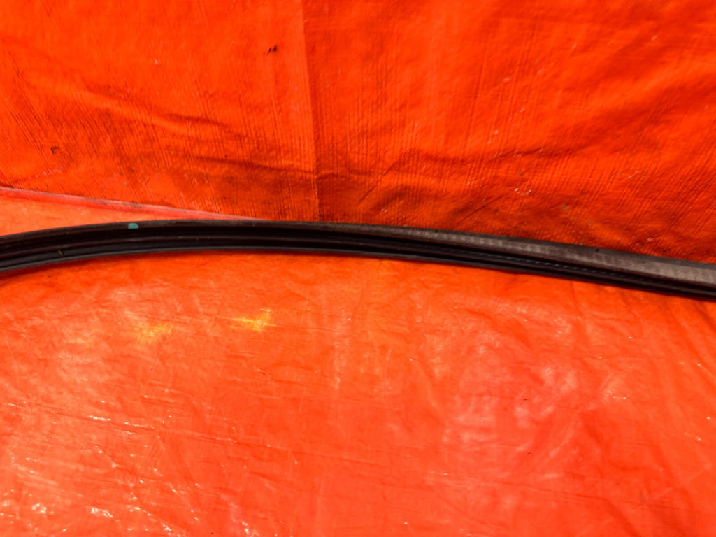 08 14 SUBARU IMPREZA WRX & STI WAGON REAR HATCH WEATHER STRIP TAIL GATE OEM 2837