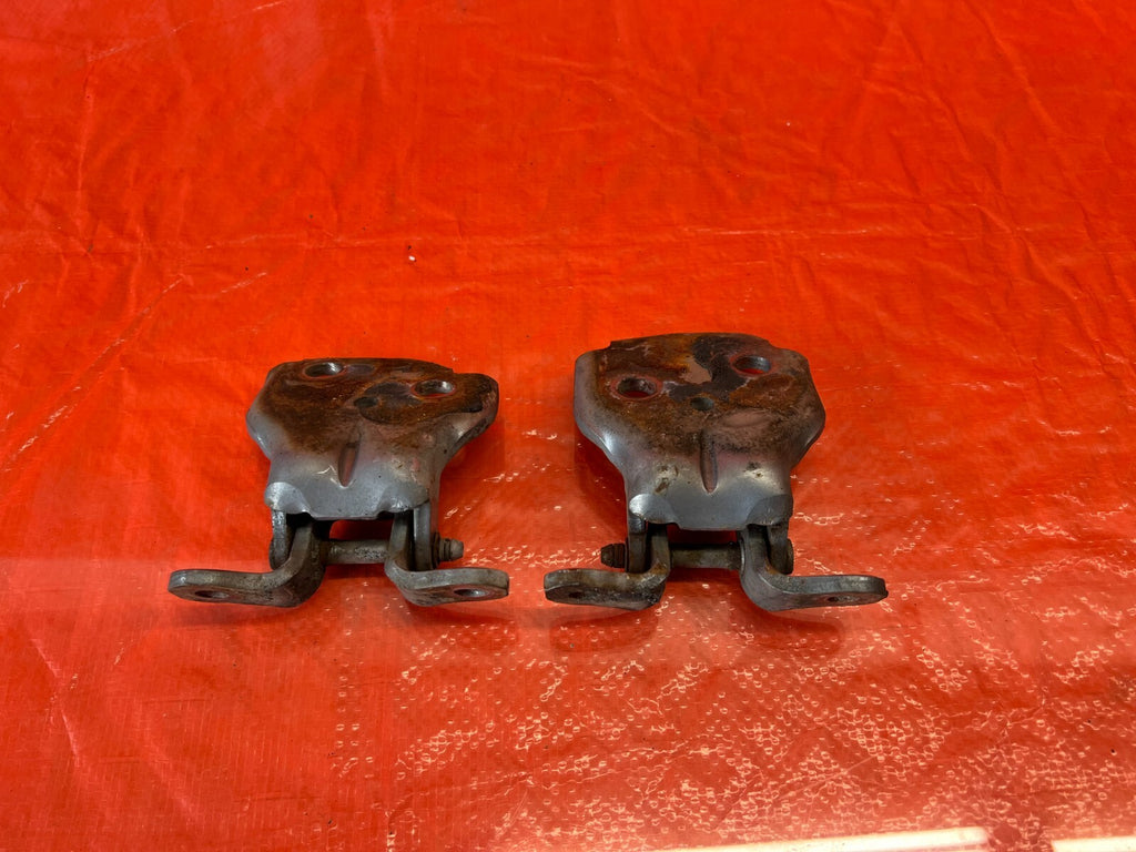 97 01 HONDA PRELUDE   DOOR HINGE SET HINGES   UPPER & LOWER   RIGHT SIDE OEM 1207