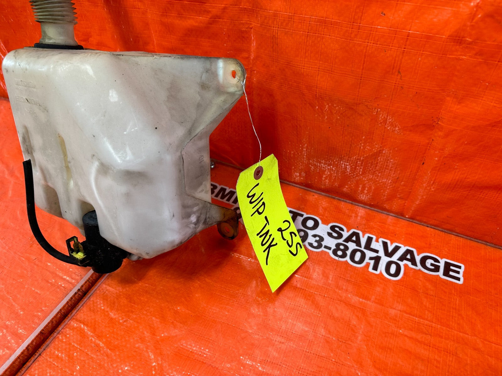 04 08 ACURA TSX   WINDSHIELD WIPER RESERVOIR TANK W/ MOTOR   OEM FACTORY #2554